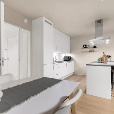 Апартаменты Arctic Premium Horizon L Sea View L Balcony Тромсё